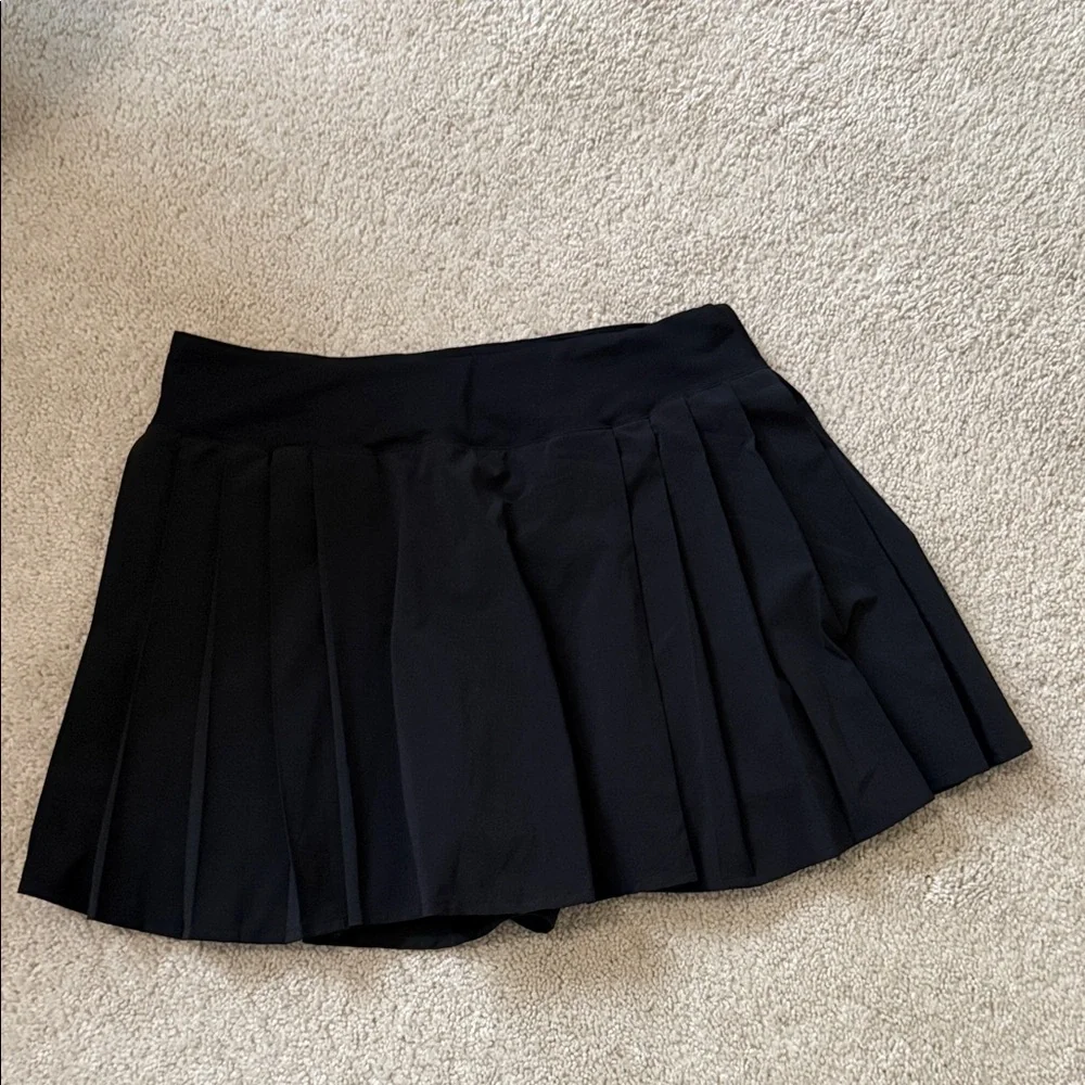 lululemon athletica Black Athletic Shorts - Picture 3 of 5